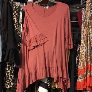 Salmon / Mauve / rose ? ruffle top